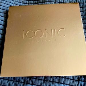 Iconic London Sunset to Sunrise eyeshadow palette